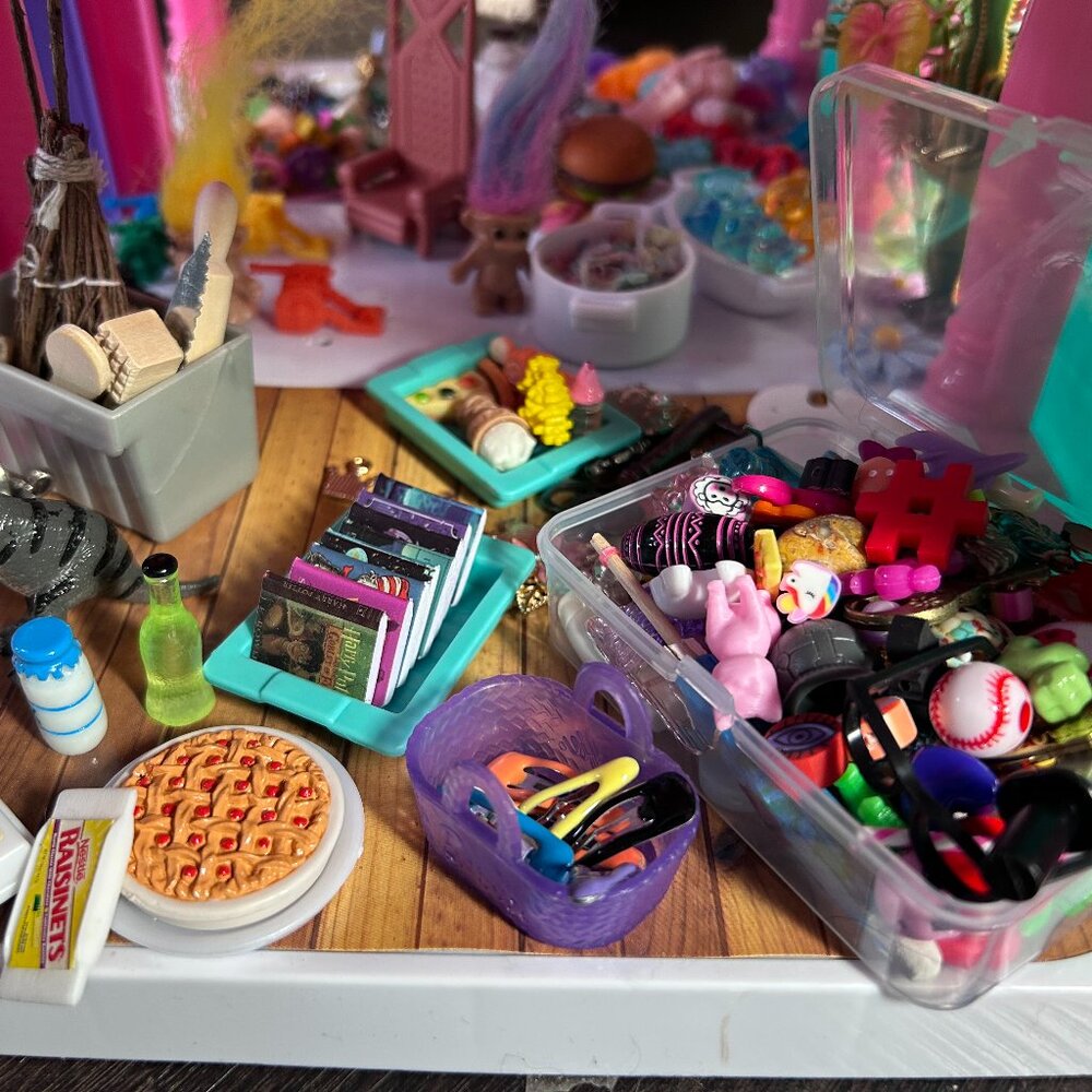 Miniature dollhouse 1:12 - 1:48 furniture and accessories bundle #kidcore #coque